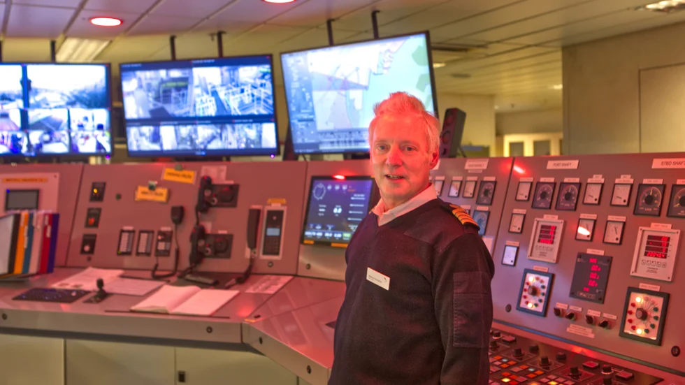 Melker Hjulström, teknisk chef på M/S Gotland, guidade Helagotlands reporter.