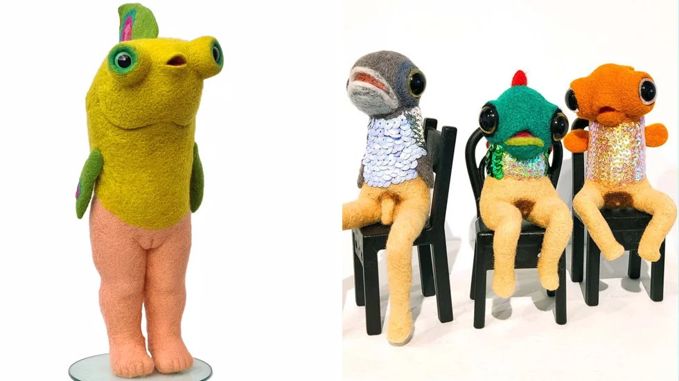 Till vänster syns det 80 centimenter långa sjöjungfrubarnet i ull och skumgummi. Till höger några mindre inverterade sjöjungfrur i nålfiltad ull. 