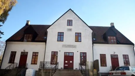 Stängs. Biblioteket i Lärbro läggs ned.