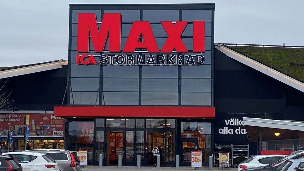 Robert Börjesson hos ICA Gnista konstaterar att utvecklingsarbetet pågår ständigt. "– Vi har bra lokaler och bra parkeringsytor som ombyggnader är inte aktuella. Däremot gör jobbar vi med butiken och gör om. När det kommer till E-handel är vi kanske inte först, men nu finns det även hos oss", säger han.