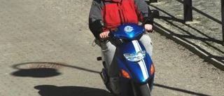 316 mopedister åkte fast