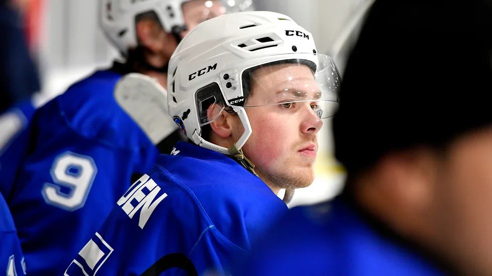 Liam Nilsson gav Clemensnäs HC ledningen redan efter 44 sekunder, men hemmalaget Örnsköldsvik HF kom till slut att vinna matchen med 4–2.