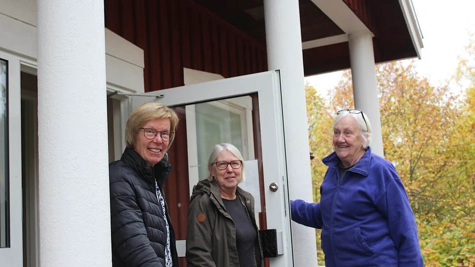Karin Kasselstrand, Elisabeth Fredriksson och Kristina Jonsson är några av dem som förbereder årets julmarknad i Ukna.