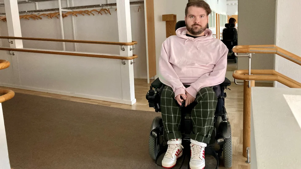 Tobias Holmgren, (V) blev inte förvånad över att han inte tog sig ut vid brandövningen. "Det är tragiskt nog inte första gången", säger han.