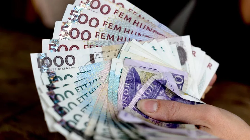 FÖRDRÖJNING. Problemen kring kontanthanteringen ökar. De fungerande lösningarna låter vänta på sig.