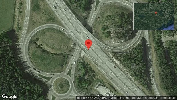 Lastbil i olycka på E20