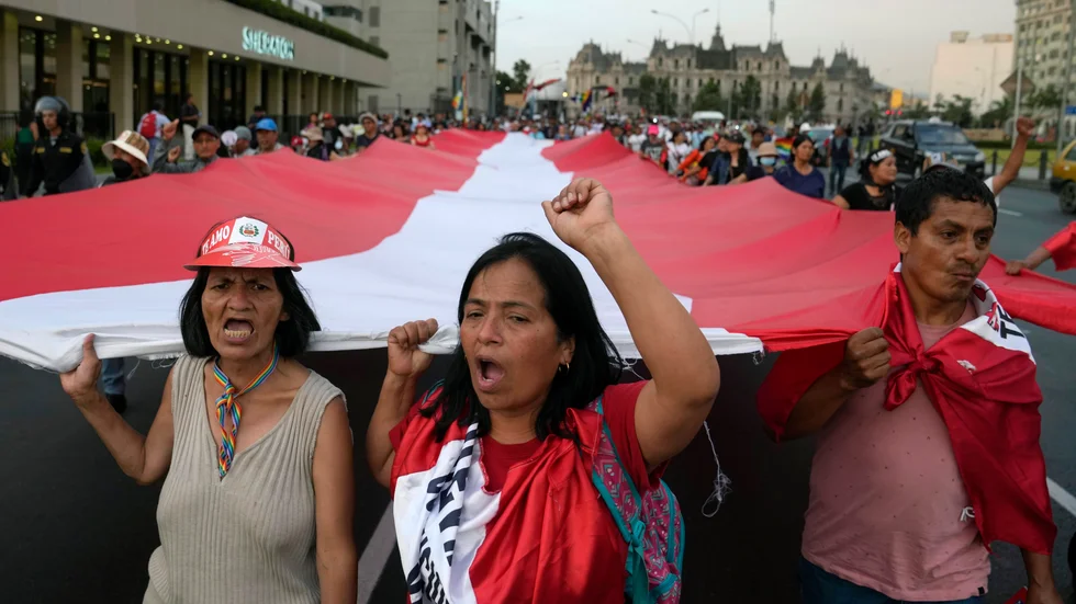 Demonstration i Lima på måndagen. På onsdag och torsdag väntas nya stora protester i Perus huvudstad.