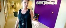 Sensias personal chockad och sorgsen