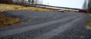 Plast i Liljedahls parkering under utredning