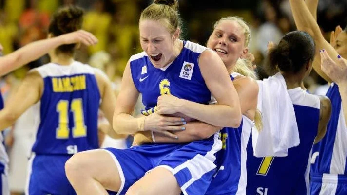 Jublet visste inga gränser efter Rysslandskrossen.?Foto: scanpiX