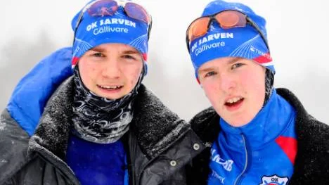 Silver och guld. Klubbkompisarna i OK Sarven Alexander Engman och Edvin Murto vann varsin medalj i lördagen intervallstart.