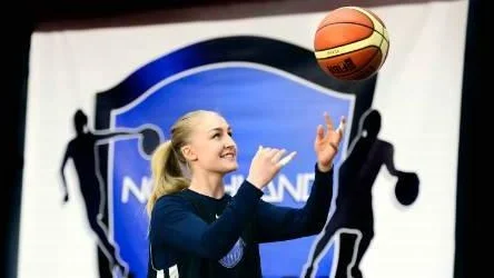 Bollen är i luften. Northland Baskets lagkapten Frida Aili är redo för ännu en guldjakt med klubben. Men då krävs att landslagsguarden hittar tillbaka till sin absoluta toppform igen. "Det har inte känts klockrent för mig på slutet", säger hon.