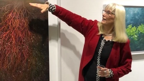 Drygt hundratalet besökare kom för att lyssna på luleåbördiga Anna Toresdotter när berättade om sin konst.
