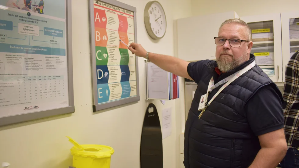 Ferenc Sari, verksamhetschef på akuten i Skellefteå, berättar om problemen med it-attacken. Arkivbild.