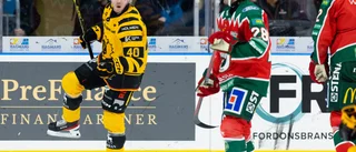 Tre poäng från Wingerlis klubba i hans "nygamla" roll som center: "Det är väl lite upp till tränarna var jag spelar"