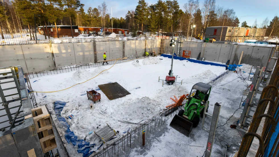 Att bygga ett badhus på Hertsön är en felprioritering, skriver Linus Lindström (M).