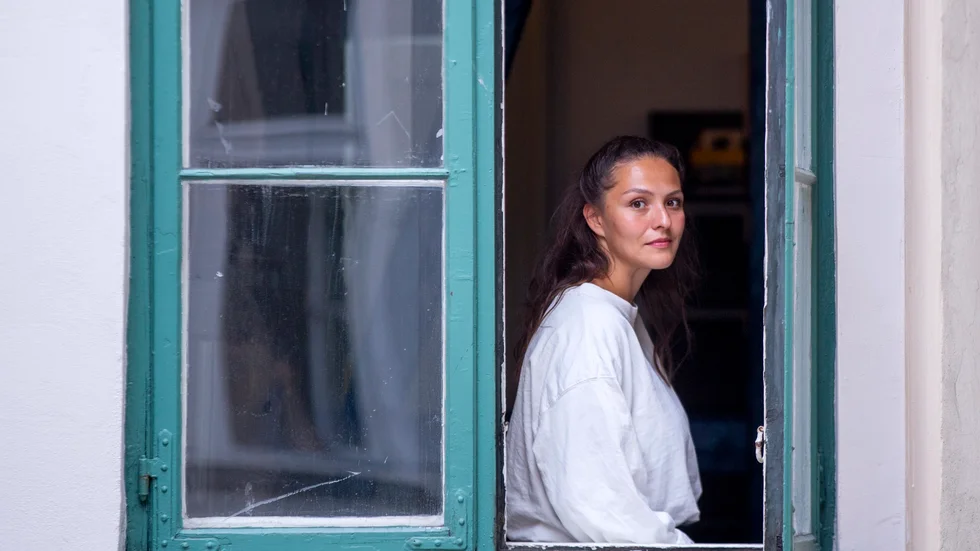 Maria Navarro Skaranger (född 1994) är en norsk författare. Hon debuterade som 20-åring med "Alla utlendinger har lukke gardiner" som nyligen blev film. "Emily forever" nominerades i hemlandet till det prestigefulla Kritikerpriset.