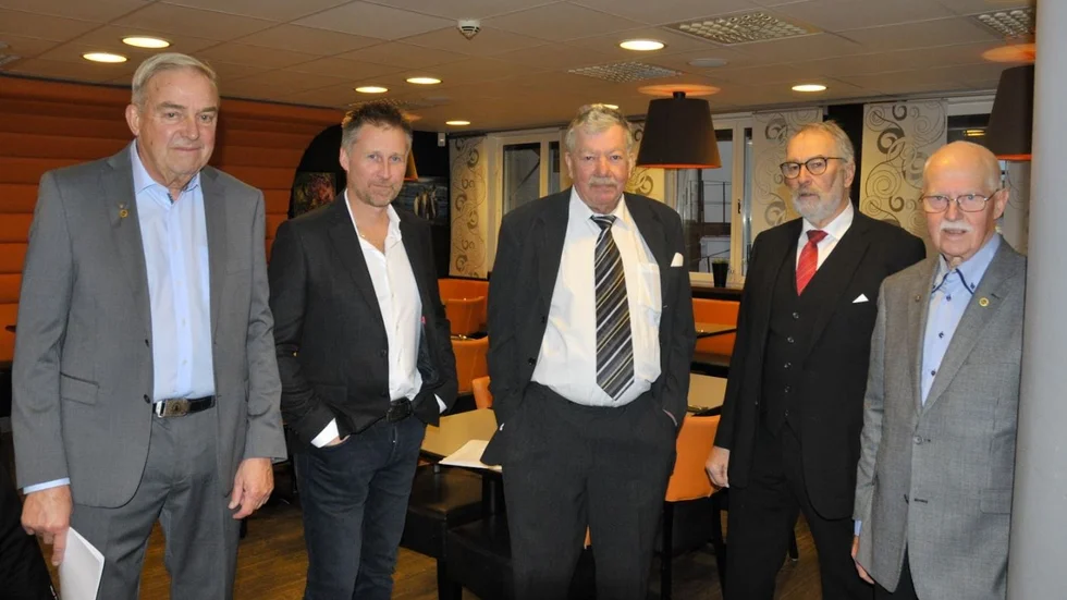Jubilarer i FMS, från vänster Morgan Jonsson, Roger Svensson, Gunnar Eneberg, Olle Hollertz och Stig Oskarsson.