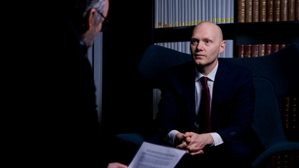Finansmarknadsminister Niklas Wykman (M) har inte gett upp vare sig för att pausa amorteringskravet eller slopa skatt på ISK för småsparare.