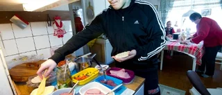 Hon vill inte äta frukost ensam