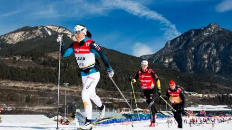 En helt okej dag på jobbet. I går testade Charlotte Kalla och de andra åkarna VM-banorna i Val di Fiemme. Ömdömet? Jodå, minst sagt bra. "Det är jättefina spår", säger Kalla till NSD.