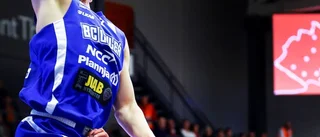 Extra: Bildspecial från basketpremiären