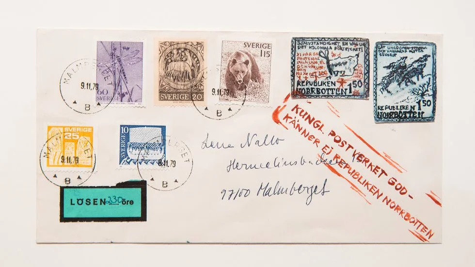 Lena Nallos ”Collage, frimärken”.