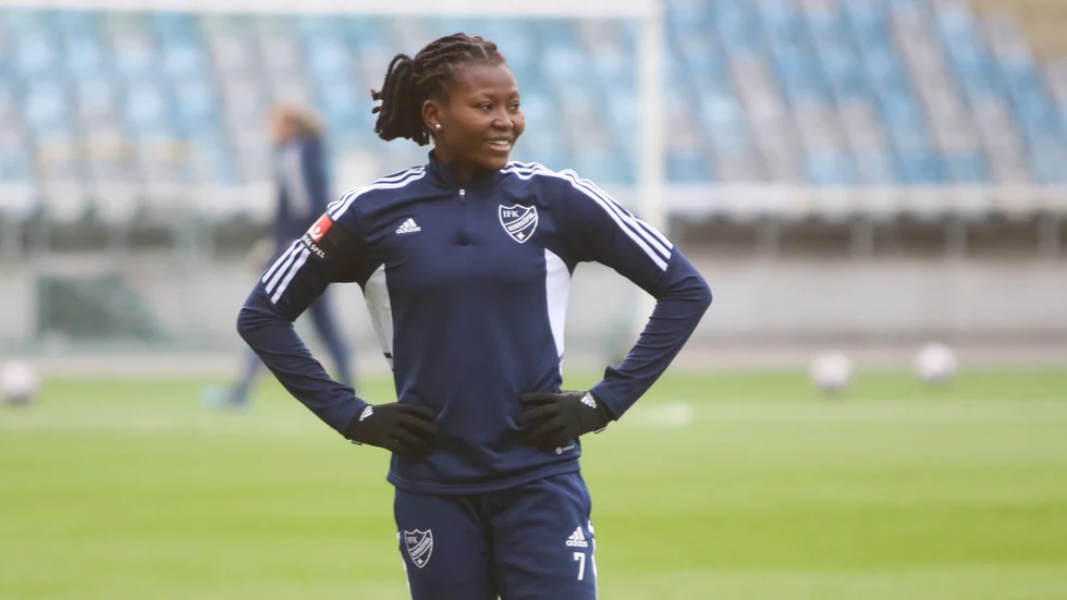 Azumah Bugre får chansen från start mot BP.