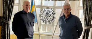 De firar 100 år av udda vänskap