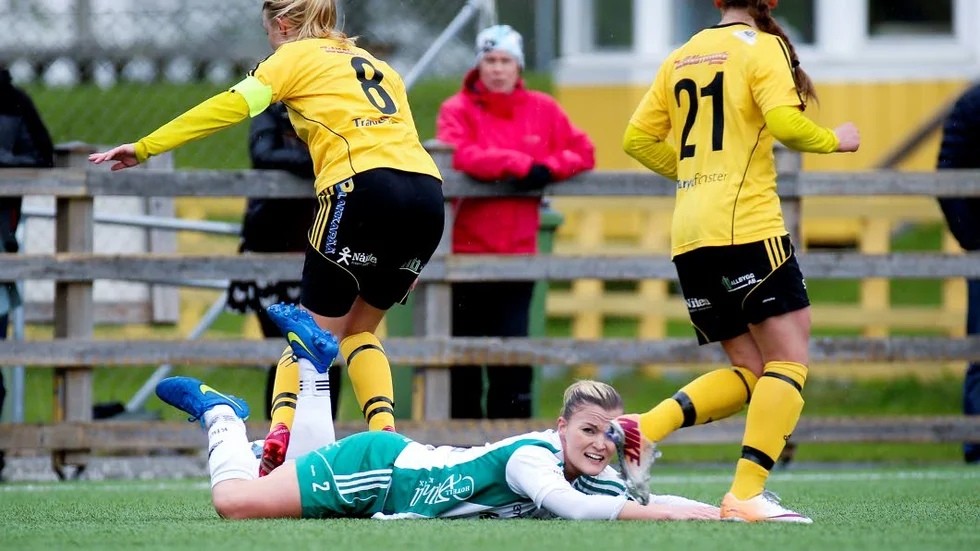 Nära att falla. Notviken fick så när Assi på fall men Erin Craig såg till att gästerna fick med sig en poäng.