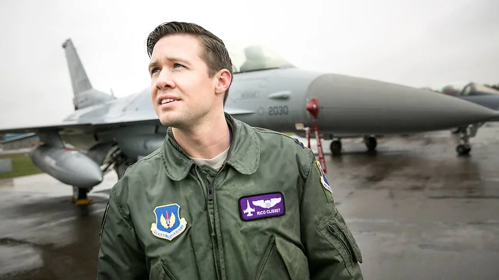 Stridspilot. Ryan Clisset, pilot från USA, tycker att det är ­intressant att få planera övningarna tillsammans med piloter från andra länder.