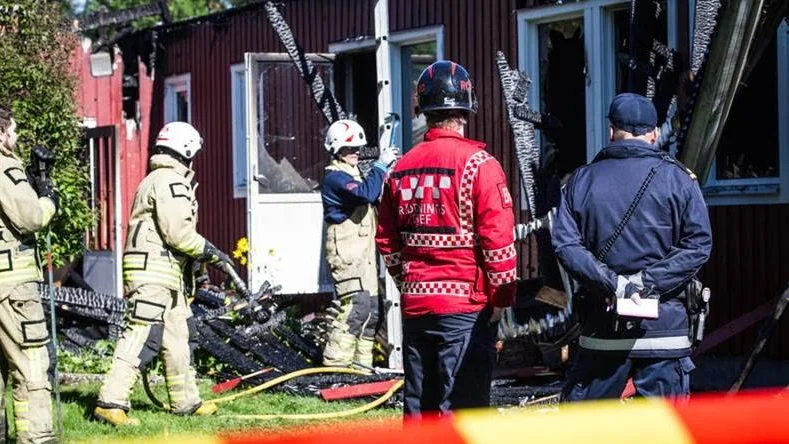 Mannen som sitter anhållen för den misstänkta mordbranden i Pajala nekar till brott.