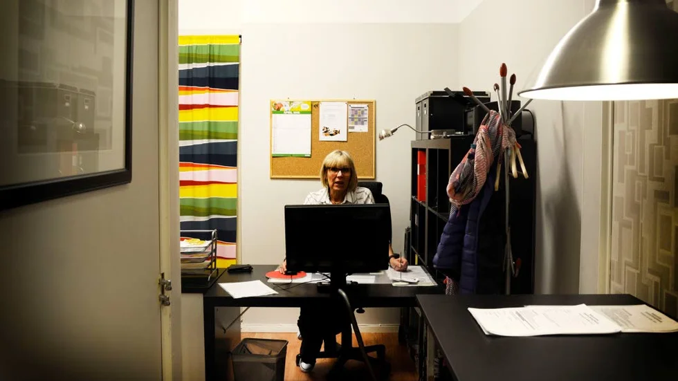 NY PÅ STOLEN. Maria Petersen är nytillträdd ordförande i Jokkmokks styrkelyftsklubb. Det är en välmående förening hon tar över.