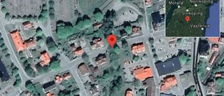 Olja på vägen stör trafiken