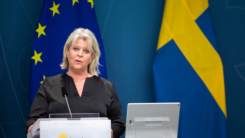 Socialtjänstminister Camilla Waltersson Grönvall (M) kräver att SiS växlar upp sitt arbete för att åtgärda bristerna på de särskilda ungdomshemmen. Frågan är om kraven kommer att leda till önskat resultat.