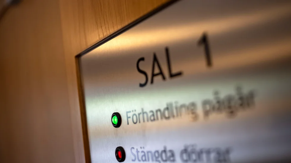 Trots allt våld fortsätter Sverige att vara naiv, menar insändarskribenten.