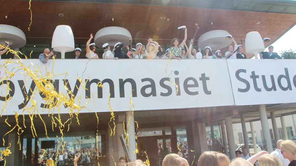 Bara 13 procent av gymnasieeleverna läser vidare till högre studier inom ett år.