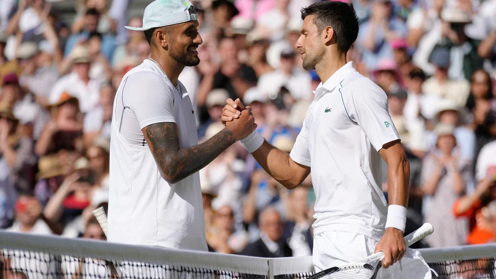 Relationen mellan Nick Kyrgios och Novak Djokovic tycks bättre än på länge. Arkivbild.