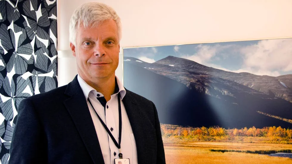 Lennart Poromaa. Esranges chef är positiv till näringsminister Annie Lööfs svar att rymdverksamheten har företräde.