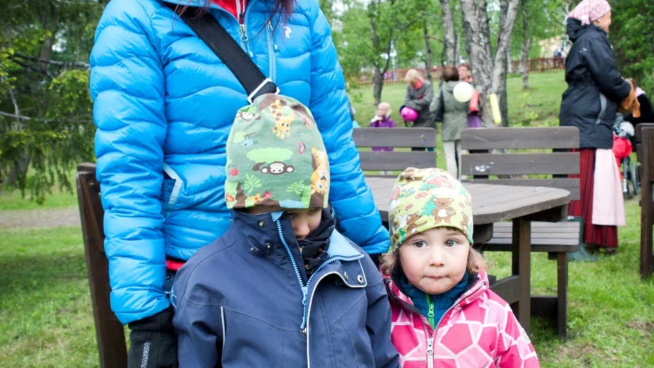 VÄLKLÄDDA. "När det var snö ute så visste vi att vi måste klä oss ordentligt", säger Nina Eliasson med barnen Eddie och Li, fyra och tre år.