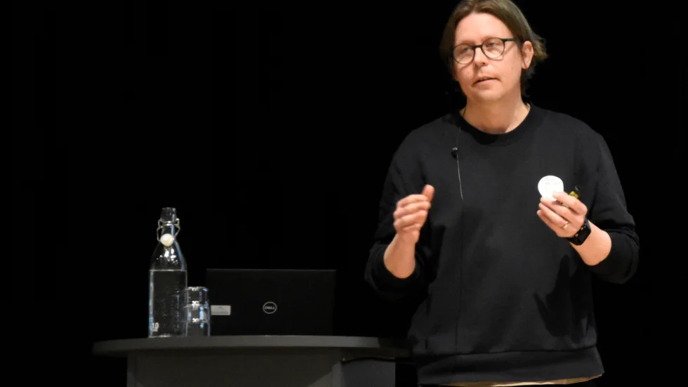 Björn Ekelund, planerare, arkitekt och lektor berättade om hur hans arkitektkontor arbetat med kreativ snöhantering och gestaltning av energiproduktion i arktiska klimat.