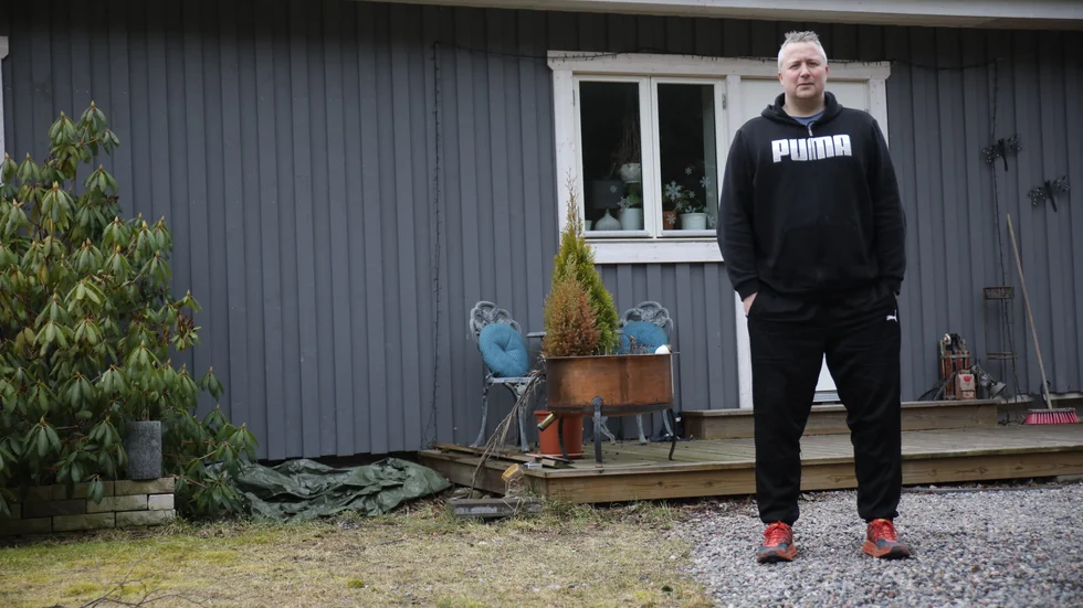 Jesper Wahlström är ordförande för Hägerstad IF. Hans klubb är en av dem som kan komma att drabbas när Järnlundahallen stängs, även om han egentligen främst är orolig för andra föreningar.