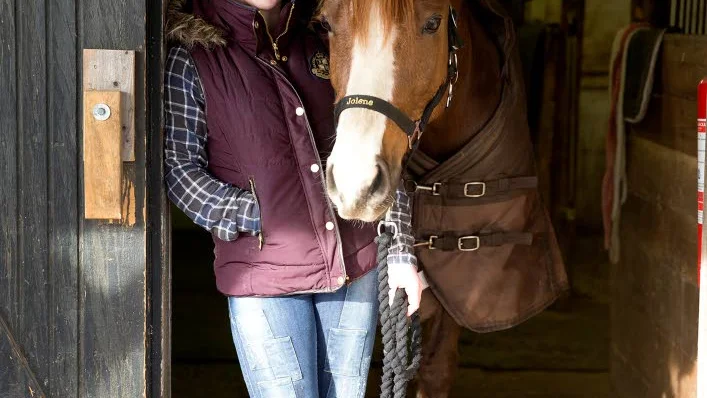 Allt ljus på oss! Elisa Thorell, 21, från Blåsmark deltar i TV 3s ”Talang Sverige” där hon dansar linedance med Näsudden Jolene.