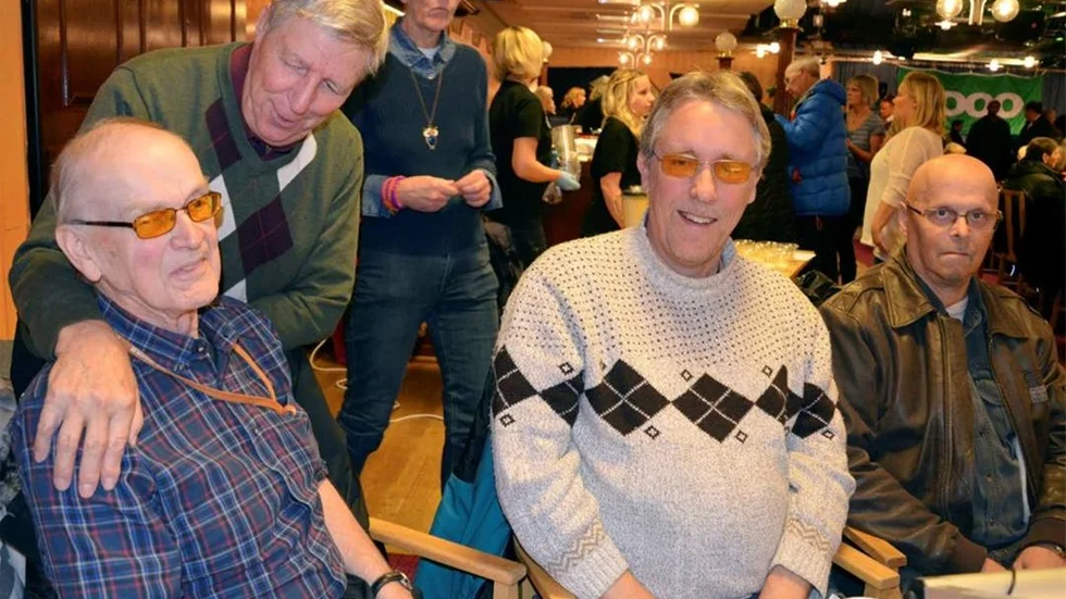 Synskadades förening informerar om synhjälpmedel. Bosse Holmgren, Per-Olof Orrmalm och ordförande Stefan Lönnelid.