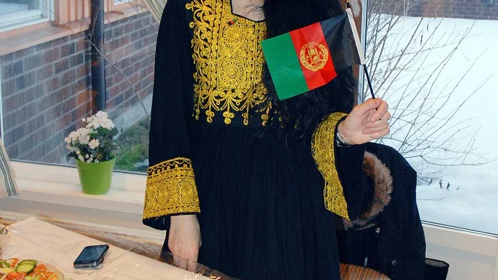 Mojgan Hekimi serverade mat från Afghanistan.