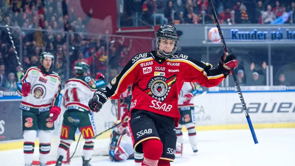 Peter Cehlarik möter Luleås Lucas Wallmark i JVM-kvartsfinalen mellan Slovakien och Sverige.