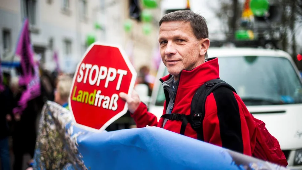 AKTIVIST. Thomas Burchardt är talesperson för organisationen Klinger Runde som enar ett 40-tal byar i kampen mot nya dagbrott.