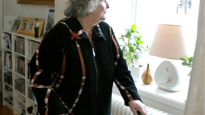 "Kontaktpersonerna var min trygghet och min livlina, som kommunen nu tagit ifrån mig", säger Siw Niklasson, som känner sig mycket ensam.