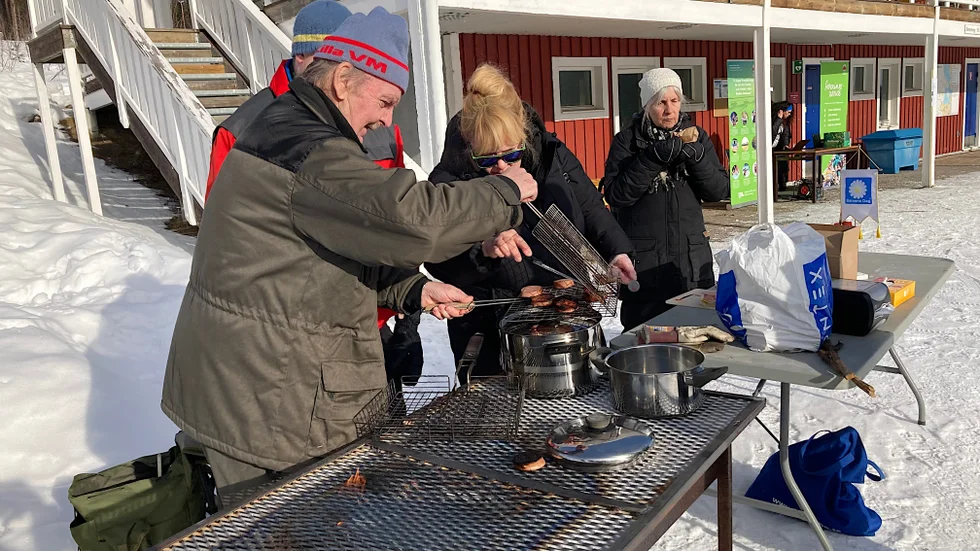 Det var inte Röda Korset utan Bodens Barnens Dag som stod för korvgrillningen under Pagla. Vi beklagar förväxlingen.