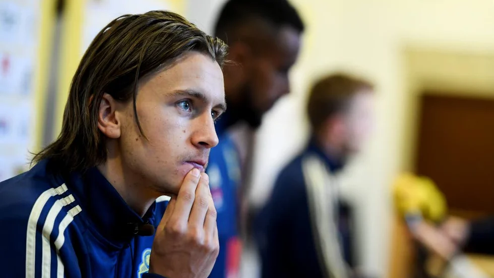 Kristoffer Olsson tackar nej till landslaget - för att flytta utomlands?